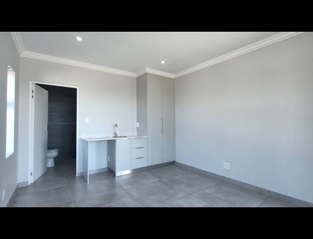 3 bed property to rent in VYF BRAKKE FONTEINEN